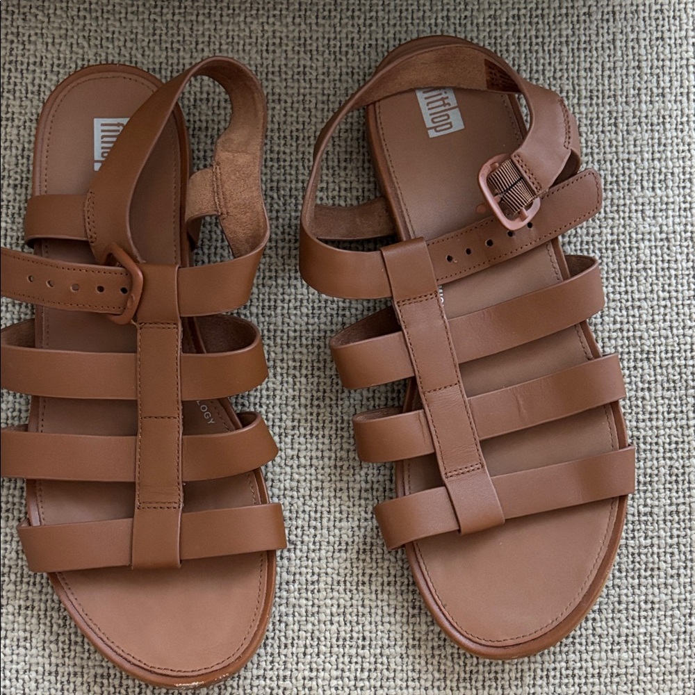 Fit Flop fisherman style sandals sz 10
